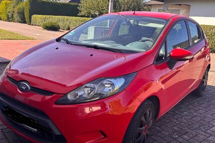 Ford Fiesta 127.000 km 3.200 &euro; Löhnberg 35792