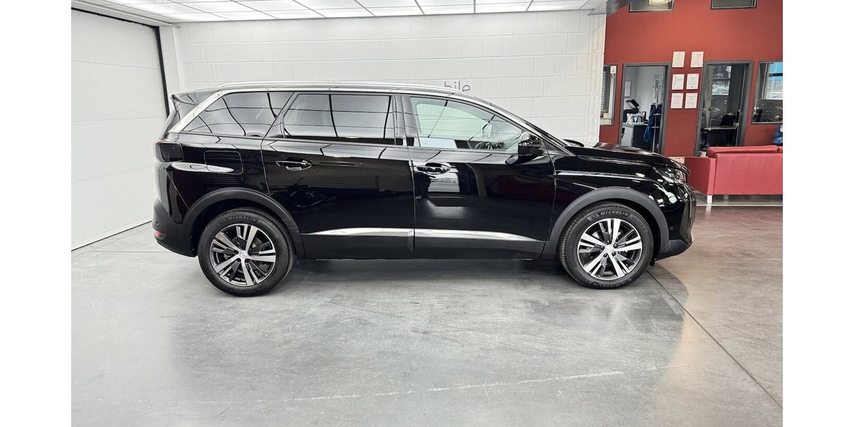 Peugeot 5008 Blue HDI 130 Allure Pack 1.Hand Carplay 52.400 km 22.320 &euro; Lich 35423
