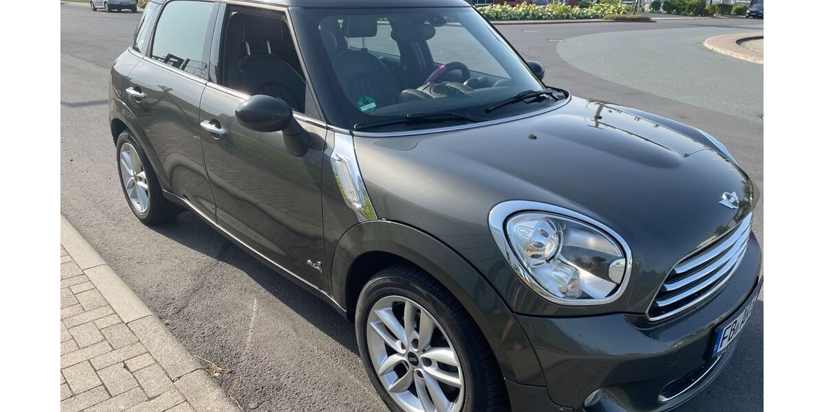 Mini Countryman D (Cooper) 130.000 km 9.999 &euro; Reichelsheim 61203