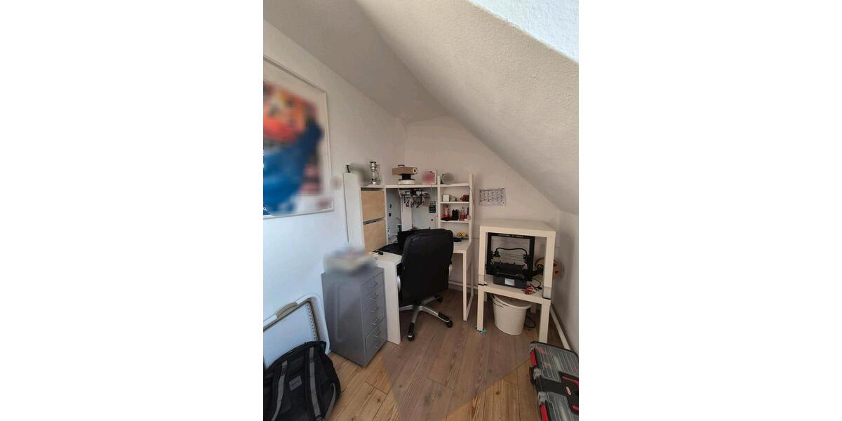 Dachgeschoßwohnung Herborn - 5 Zimmer, 123 m&sup2;, 850&euro; | Angebot:25718545