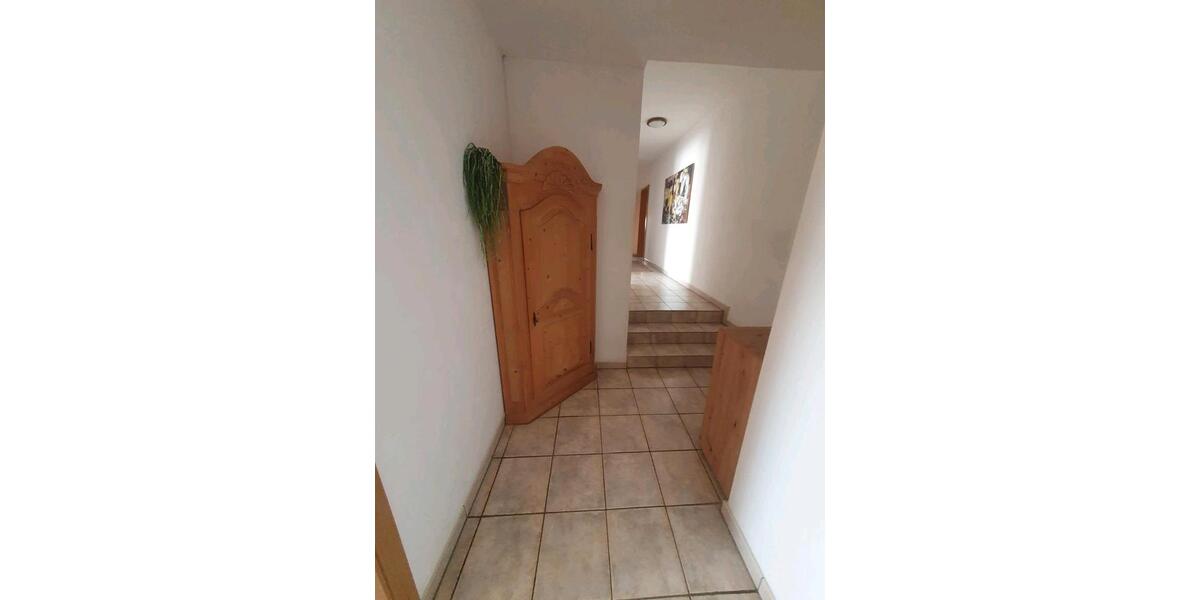 Erdgeschoßwohnung Homberg (Ohm) - 4 Zimmer, 120 m&sup2;, 180.000&euro; | Angebot:26386749