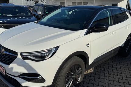 Opel Grandland (X) 67.500 km 14.490 &euro; Butzbach 35510