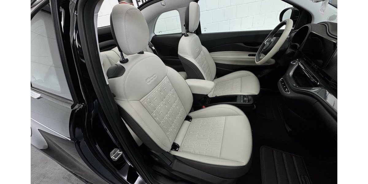 Fiat 500e La Prima by Bocelli 1.Hand Cabrio 42 kWh 28.200 km 24.490 &euro; Lich 35423