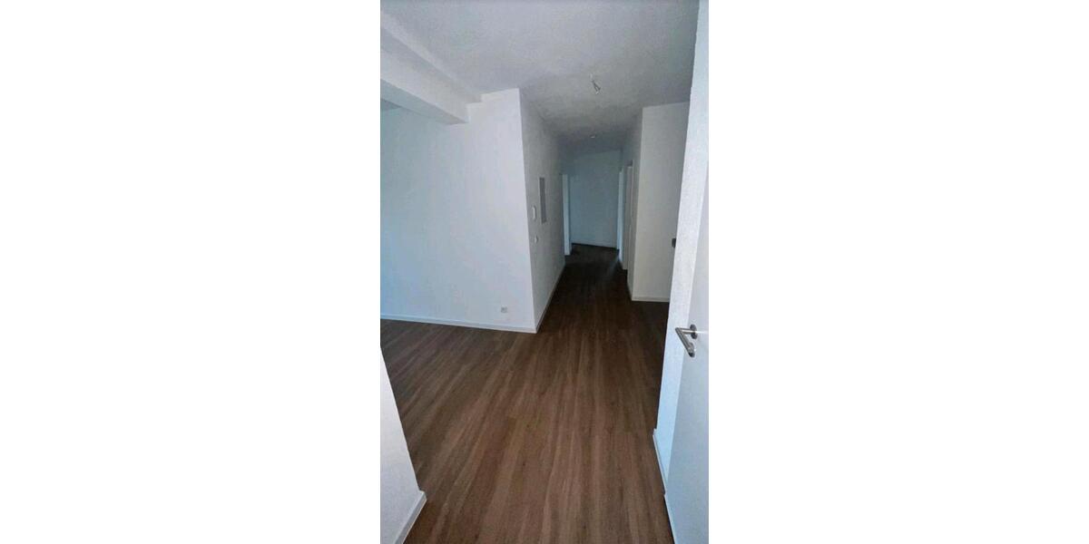Dachgeschoßwohnung Wetzlar Dutenhofen - 4 Zimmer, 90 m&sup2;, 1.100&euro; | Angebot:25918779