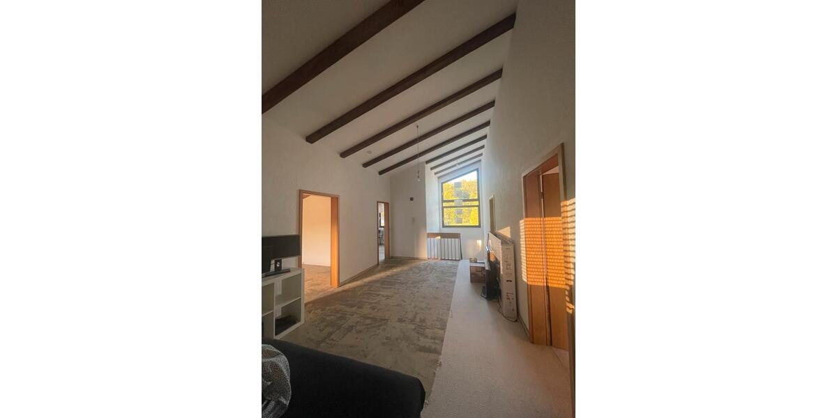 Einfamilienhaus Greifenstein - 17 Zimmer, 400 m&sup2;, 350.000&euro; | Angebot:25340391