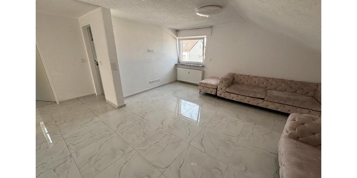 Dachgeschoßwohnung Gießen Wieseck - 4 Zimmer, 75 m&sup2;, 1.000&euro; | Angebot:26420267