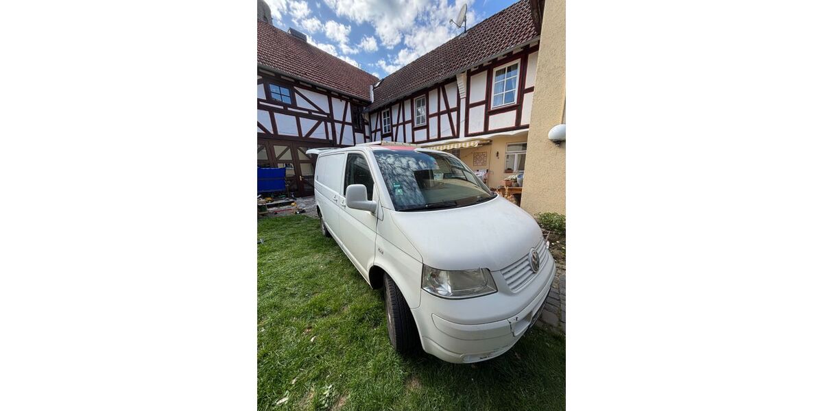 VW T5 Transporter 230.000 km 10.500 &euro; Münzenberg 35516