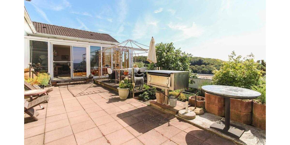 Einfamilienhaus Marburg Wehrshausen - 9 Zimmer, 307 m&sup2;, 998.000&euro; | Angebot:25717149