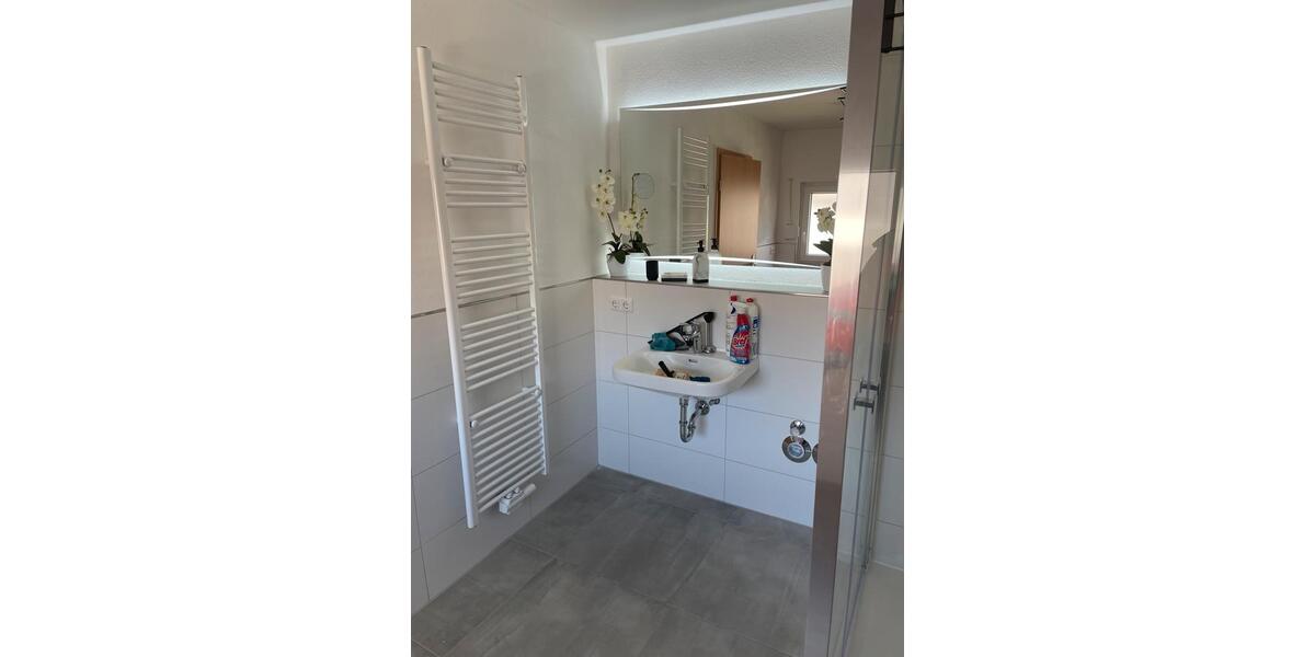 Etagenwohnung Aßlar - 6 Zimmer, 150 m&sup2;, 1.100&euro; | Angebot:25857692