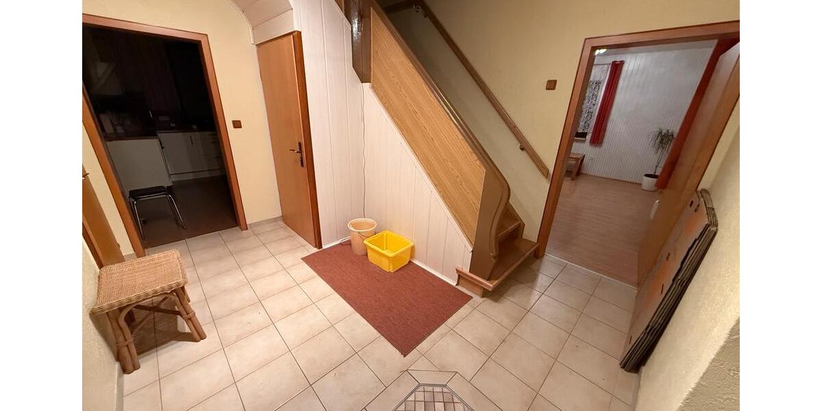 Einfamilienhaus Aßlar - 3 Zimmer, 140 m&sup2;, 1.100&euro; | Angebot:25810665
