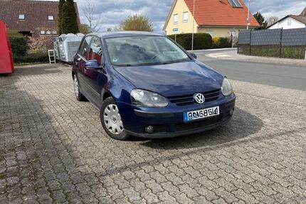 VW Golf 197.000 km 2.999 &euro; Buseck 35418