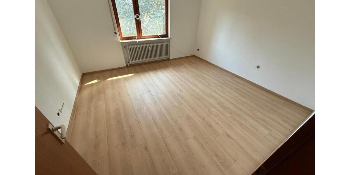 Mehrfamilienhaus, Wohnhaus Wetzlar Nauborn - 8 Zimmer, 219 m&sup2;, 675.000&euro; | Angebot:25172906