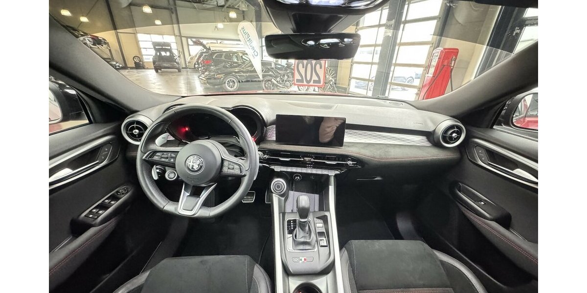 Alfa Romeo Tonale 1.5 VGT Veloce 48 V Hybrid LED 7.900 km 25.890 &euro; Lich 35423
