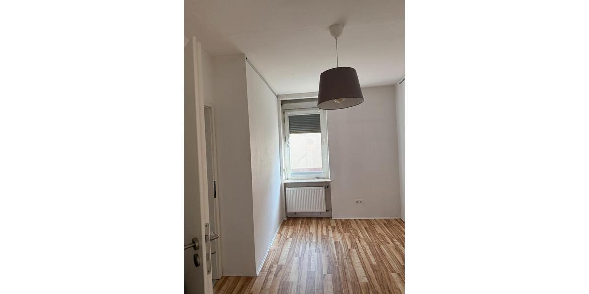 Einfamilienhaus Buseck - 7 Zimmer, 200 m&sup2;, 575.000&euro; | Angebot:25395702