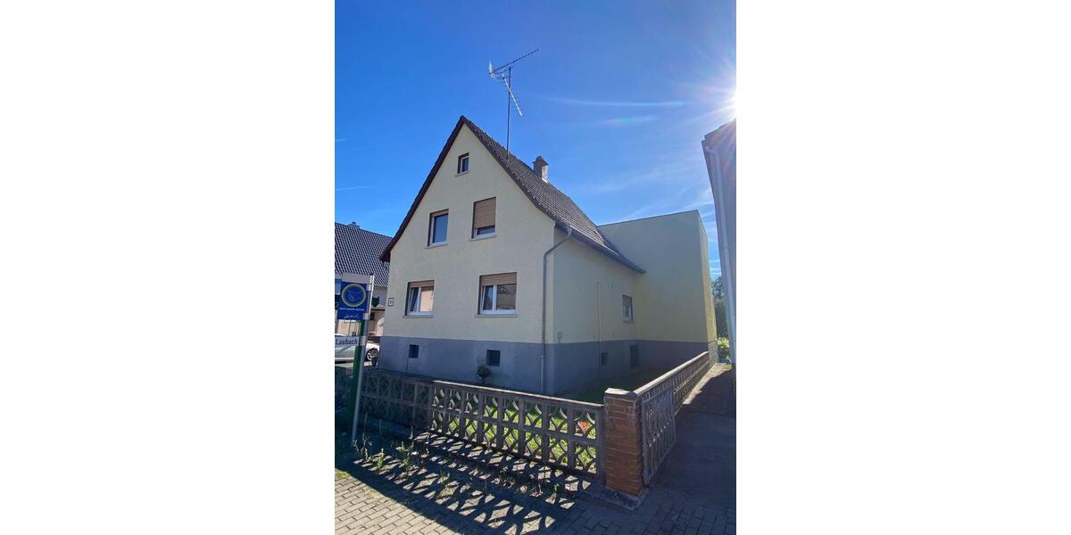 Mehrfamilienhaus, Wohnhaus Laubach - 8 Zimmer, 214 m&sup2;, 490.000&euro; | Angebot:24864525