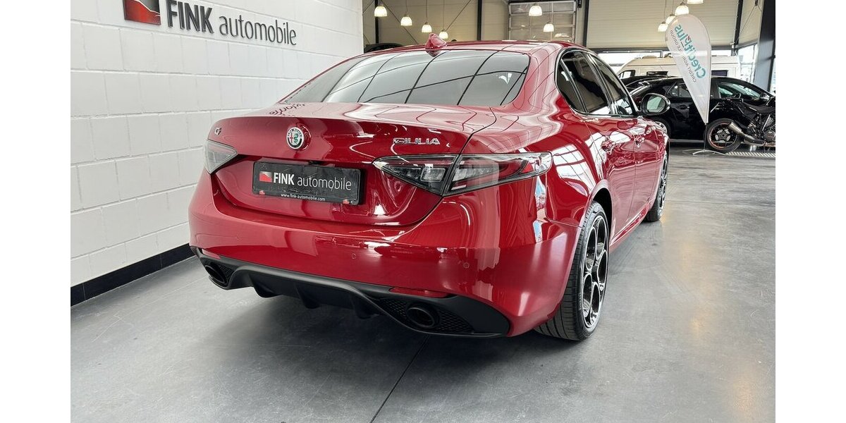Alfa Romeo Giulia Competizione Q4 Turbo CarPlay Kamera 8.960 km 36.220 &euro; Lich 35423