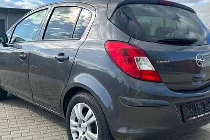 Opel Corsa 94.000 km 3.999 &euro; Butzbach 35510