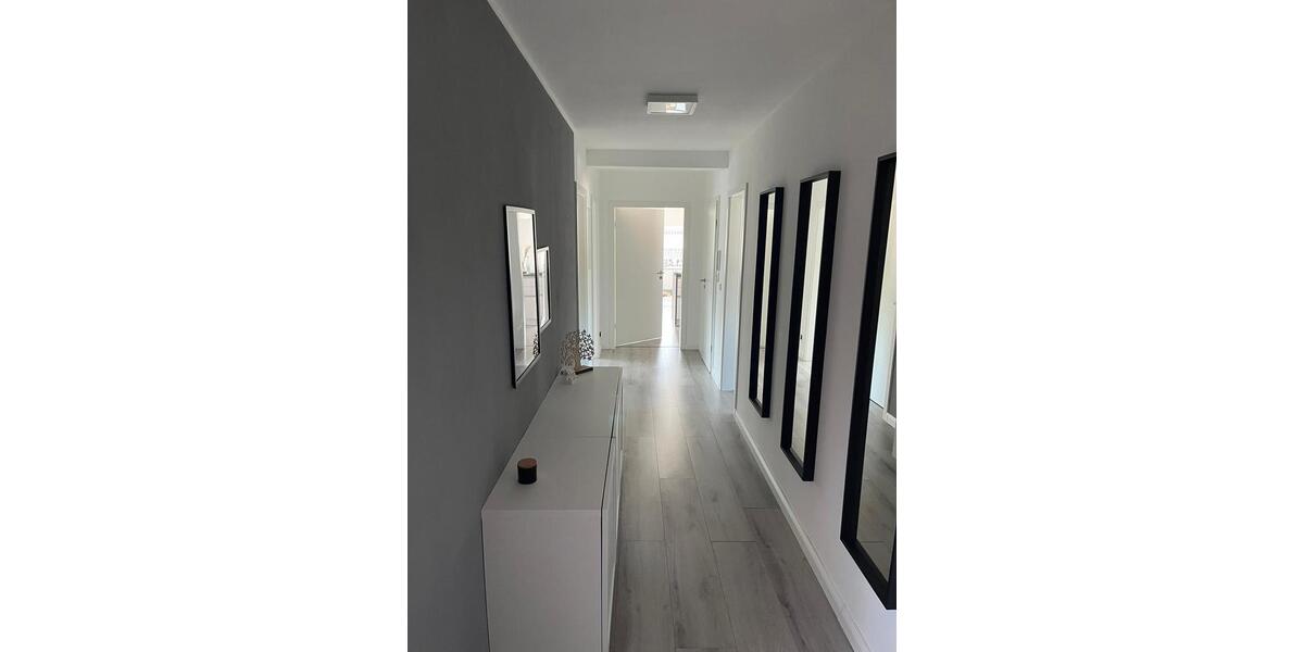 Dachgeschoßwohnung Herborn - 4 Zimmer, 100 m&sup2;, 900&euro; | Angebot:24868885