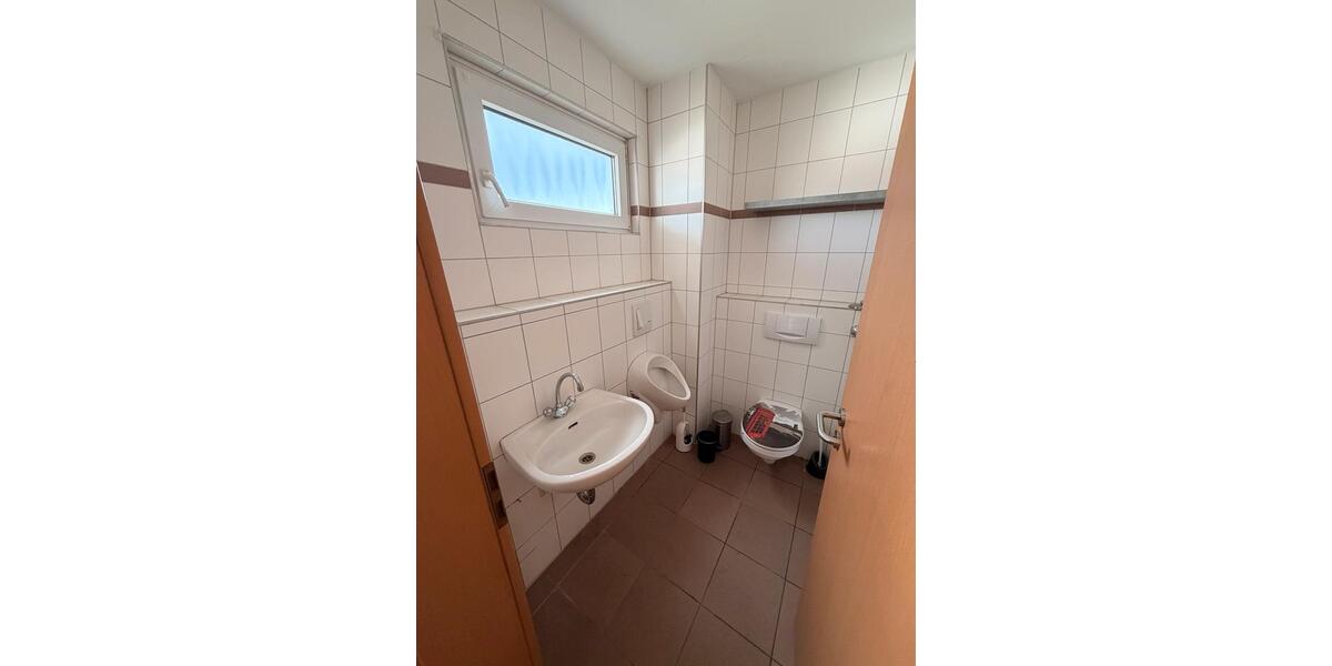 Einfamilienhaus Usingen - 4 Zimmer, 140 m&sup2;, 1.400&euro; | Angebot:24560248