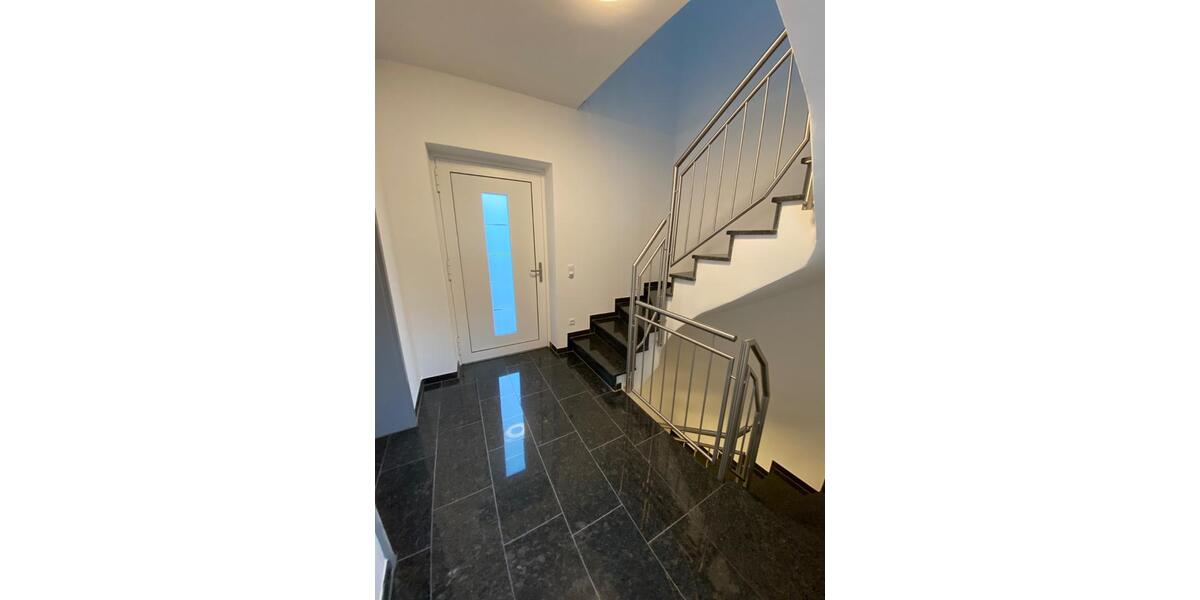 Erdgeschoßwohnung Laubach - 3 Zimmer, 100 m&sup2;, 800&euro; | Angebot:25171315