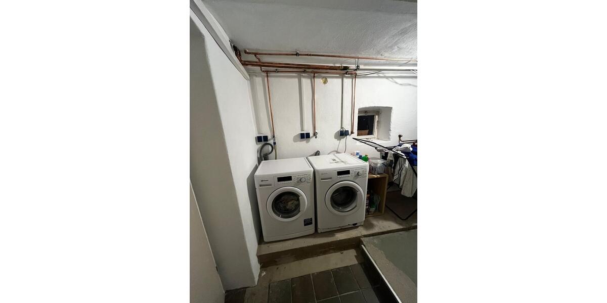 Etagenwohnung Marburg Marbach - 1 Zimmer, 8 m&sup2;, 350&euro; | Angebot:25650696