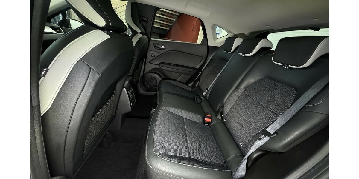 Renault Captur 1.3 TCE 140 Techno EDC LED CARPLAY 39.500 km 19.985 &euro; Lich 35423